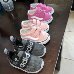 TODDLER SNEAKERS